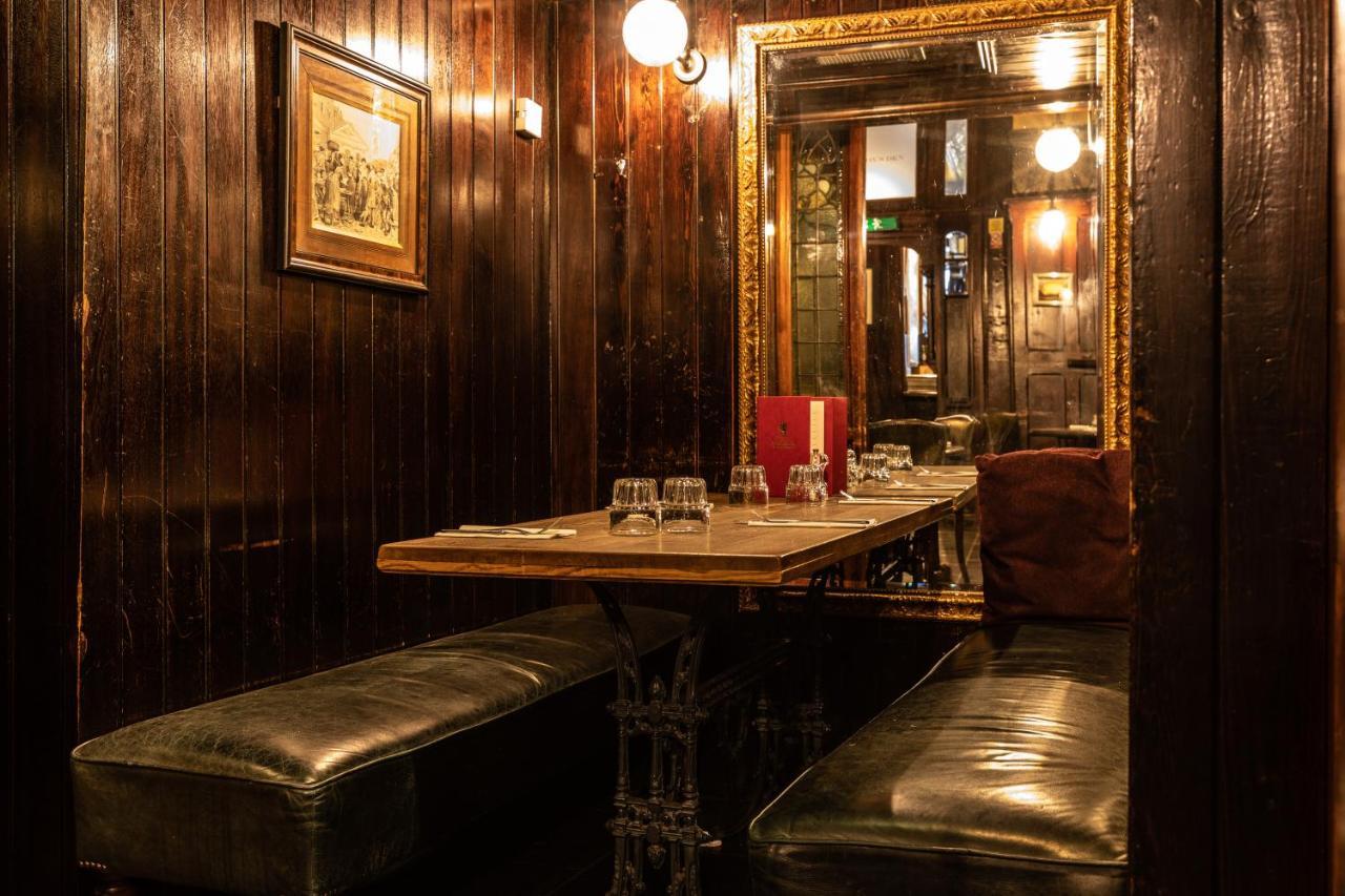 Fox And Anchor Hotel London Eksteriør billede