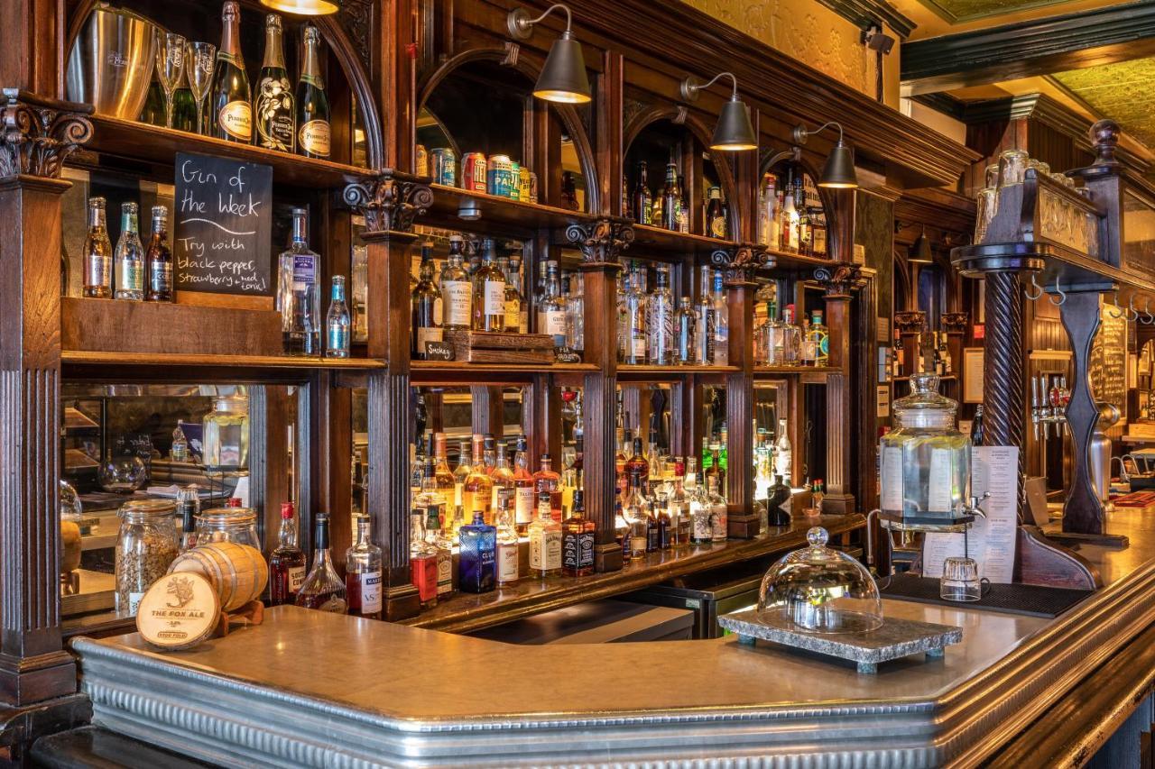 Fox And Anchor Hotel London Eksteriør billede