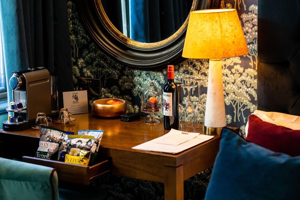 Fox And Anchor Hotel London Eksteriør billede